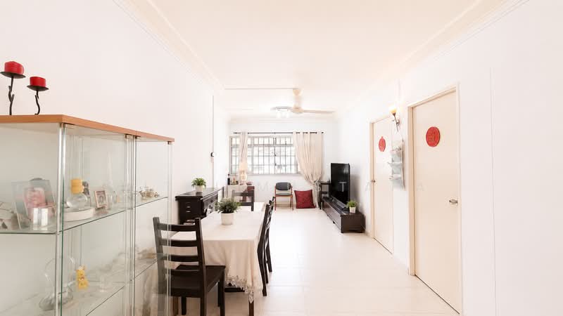 666 Woodlands Ring Road, 666 Woodlands Ring Road, 3 Bedrooms, 925 sqft, HDB Flat For Sale, by Fitri Mustafa, 500217941 - Living Room - PropertyGuru.com.sg