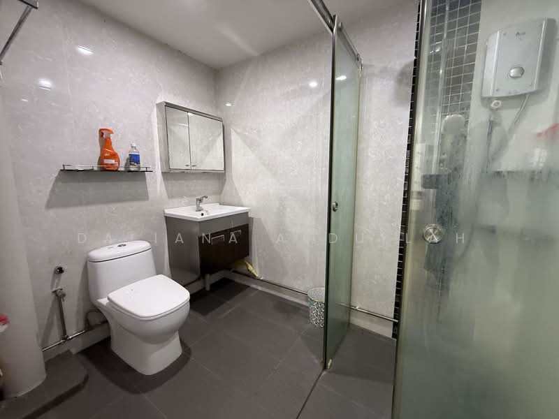 413 Pasir Ris Drive 6, 413 Pasir Ris Drive 6, 3 Bedrooms, 1,571 sqft, HDB Flat For Sale, by Daliana Abdullah, 500217951 - Bathroom - PropertyGuru.com.sg