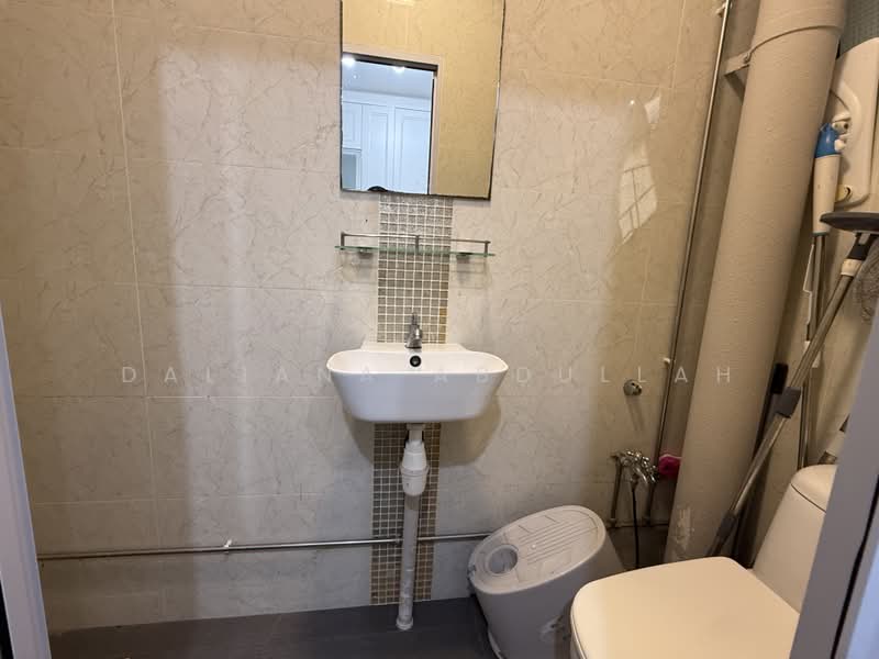 413 Pasir Ris Drive 6, 413 Pasir Ris Drive 6, 3 Bedrooms, 1,571 sqft, HDB Flat For Sale, by Daliana Abdullah, 500217951 - Bathroom - PropertyGuru.com.sg