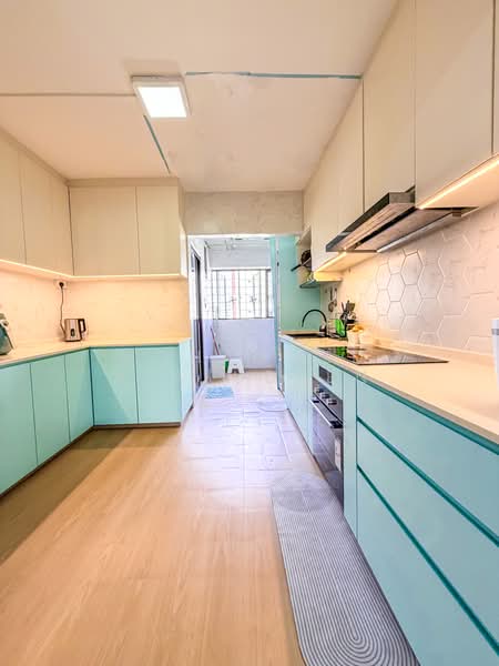 714 Tampines Street 71, 714 Tampines Street 71, 3 Bedrooms, 1,281 sqft, HDB Flat For Sale, by Mohammed Fiajudeen, 500217961 - Kitchen - PropertyGuru.com.sg