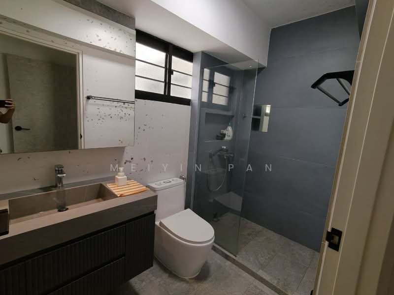 120A Punggol Edge, 120A Edgedale Plains, 3 Bedrooms, 1,120 sqft, HDB Flat For Rent, by Meiyin Pan, 500217962 - Bathroom - PropertyGuru.com.sg