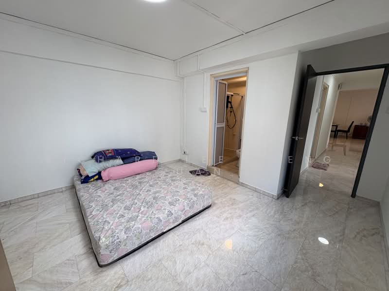 272 Toh Guan Road, 272 Toh Guan Road, 3 Bedrooms, 1,302 sqft, HDB Flat For Rent, by Richard Lee Cheng Guan, 500217967 - Bedroom - PropertyGuru.com.sg