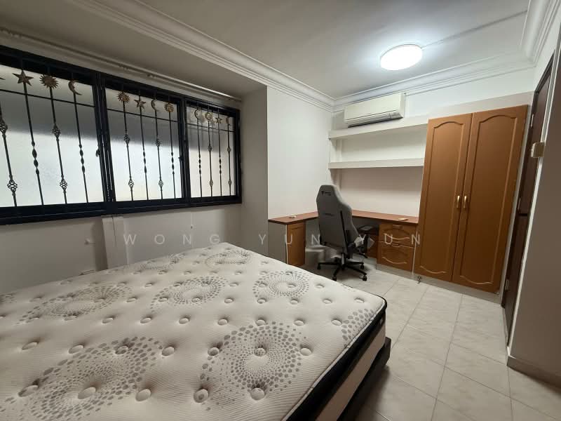 961 Jurong West Street 92, 961 Jurong West Street 92, 2 Bedrooms, 1,109 sqft, HDB Flat For Rent, by Wong Yun Yun, 500217968 - Bedroom - PropertyGuru.com.sg