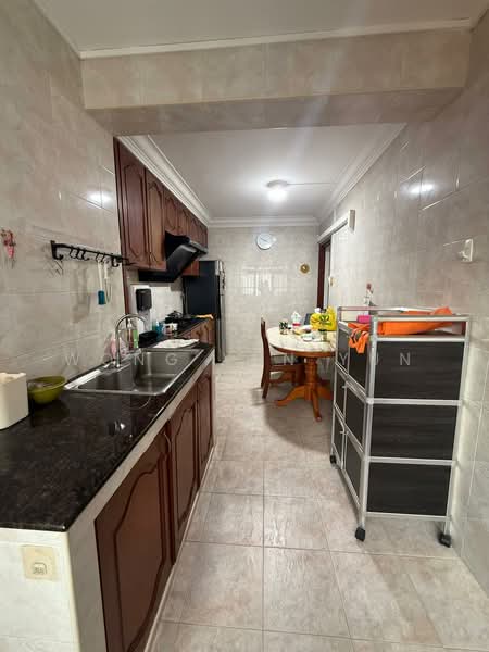 961 Jurong West Street 92, 961 Jurong West Street 92, 2 Bedrooms, 1,109 sqft, HDB Flat For Rent, by Wong Yun Yun, 500217968 - Kitchen - PropertyGuru.com.sg