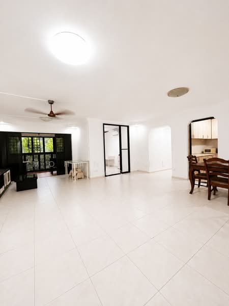 309 Canberra Road, 309 Canberra Road, 3 Bedrooms, 1,517 sqft, HDB Flat For Rent, by Mohana Vel T Kasi, 500218008 - Living Room - PropertyGuru.com.sg