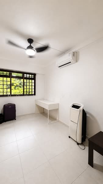 309 Canberra Road, 309 Canberra Road, 3 Bedrooms, 1,517 sqft, HDB Flat For Rent, by Mohana Vel T Kasi, 500218008 - Study Room - PropertyGuru.com.sg
