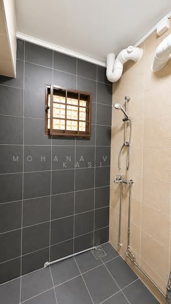309 Canberra Road, 309 Canberra Road, 3 Bedrooms, 1,517 sqft, HDB Flat For Rent, by Mohana Vel T Kasi, 500218008 - Master Bathroom - PropertyGuru.com.sg