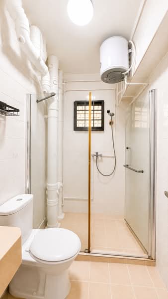 309 Canberra Road, 309 Canberra Road, 3 Bedrooms, 1,517 sqft, HDB Flat For Rent, by Mohana Vel T Kasi, 500218008 - Common Bathroom - PropertyGuru.com.sg