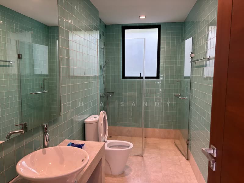 Gallop Gardens, Tyersall Road, 5 Bedrooms, 5,537 sqft, Bungalow House For Rent, by Chia Sandy, 500218009 - Bathroom - PropertyGuru.com.sg