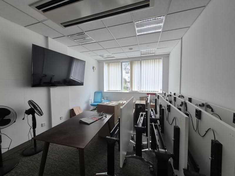 Tan Chong Tower, 15 Queen Street, Beach Road / Bugis / Rochor, 464 sqft, Office For Rent, by Sam Yap, 500218015 - Interior - CommercialGuru.com.sg