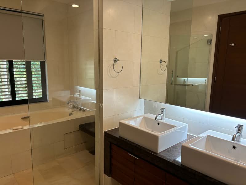 Gallop Gardens, Tyersall Road, 5 Bedrooms, 5,537 sqft, Bungalow House For Rent, by Silvia Ang, 500218019 - Bathroom - PropertyGuru.com.sg