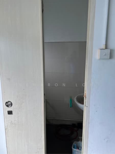 Pioneer Point, 5 Soon Lee Street, 969 sqft, Factory / Workshop (B2) For Sale, by Ssharon Loh, 500218050 - CommercialGuru.com.sg