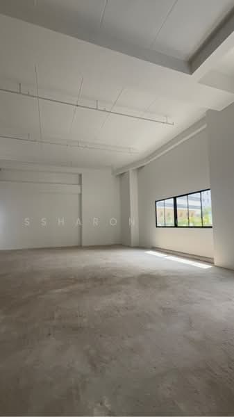Food Vision @ Mandai, 21 Mandai Estate, 1,765 sqft, Factory / Workshop (B2) For Rent, by Ssharon Loh, 500218052 - CommercialGuru.com.sg