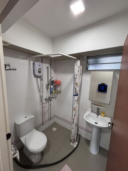 18B MacPherson Residency, 18B Circuit Road, 3 Bedrooms, 1,001 sqft, HDB Flat For Sale, by Max Wee, 500218059 - Bathroom - PropertyGuru.com.sg