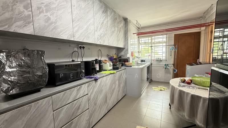 643 Ang Mo Kio Avenue 5, 643 Ang Mo Kio Avenue 5, Room Rental, 150 sqft, HDB Flat For Rent, by Peggy Wang, 500218060 - Kitchen - PropertyGuru.com.sg