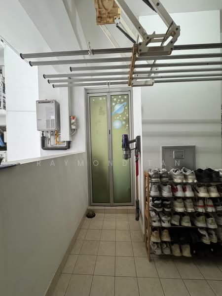 Bishan Point, 61 Bright Hill Drive, 3 Bedrooms, 1,184 sqft, Condominium For Sale, by Raymond Tan, 500218066 - Balcony - PropertyGuru.com.sg