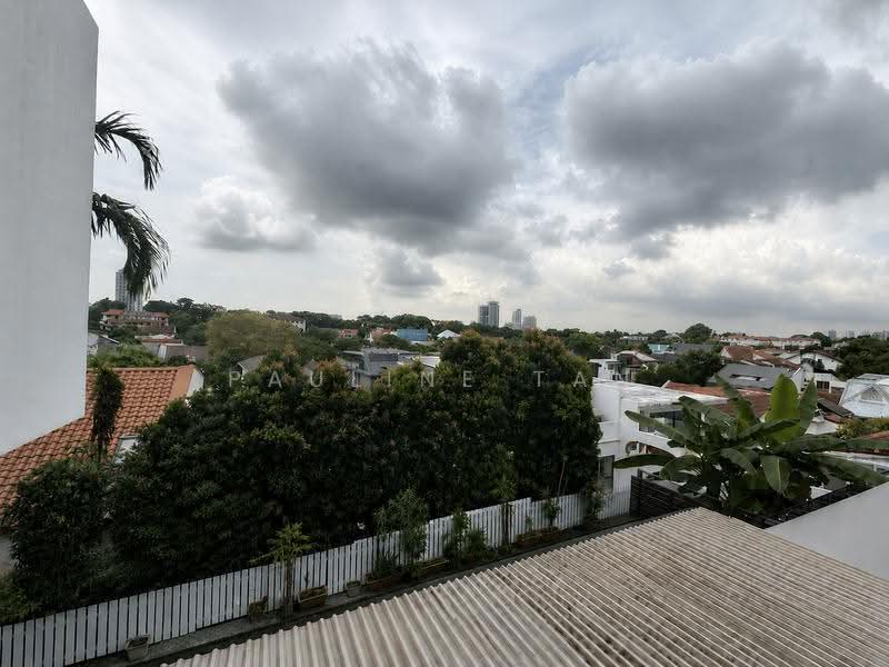 Namly | Hilltop | Unblocked |1km Nanyang Pri, Shamrock Park, Namly, Duchess, Coronation, Tanglin / Holland / Bukit Timah, 3 Bedrooms, 3,000 sqft, Semi-Detached House For Sale, by Pauline Tan, 500218074 - Exterior - PropertyGuru.com.sg
