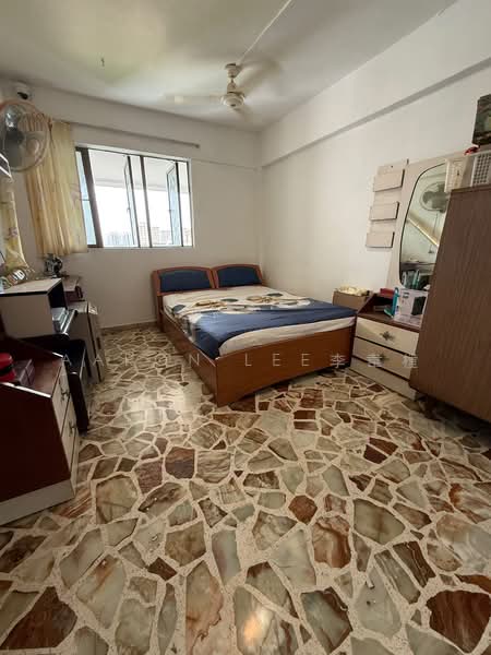 130 Bedok North Street 2, 130 Bedok North Street 2, 3 Bedrooms, 990 sqft, HDB Flat For Sale, by Aaron Lee李韋樘, 500218076 - Bedroom - PropertyGuru.com.sg