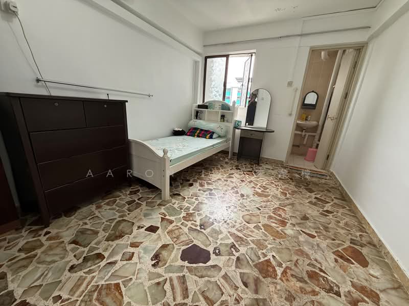130 Bedok North Street 2, 130 Bedok North Street 2, 3 Bedrooms, 990 sqft, HDB Flat For Sale, by Aaron Lee李韋樘, 500218076 - Bedroom - PropertyGuru.com.sg