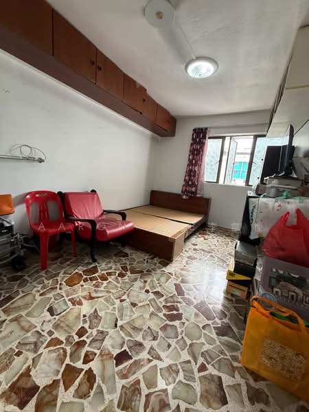 130 Bedok North Street 2, 130 Bedok North Street 2, 3 Bedrooms, 990 sqft, HDB Flat For Sale, by Aaron Lee李韋樘, 500218076 - Bedroom - PropertyGuru.com.sg