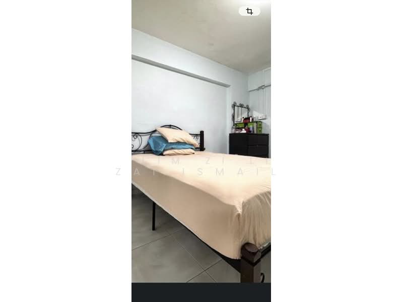 602 Yishun Street 61, 602 Yishun Street 61, 3 Bedrooms, 9,048 sqft, HDB Flat For Sale, by ZAI ISMAIL, 500218077 - Bedroom - PropertyGuru.com.sg