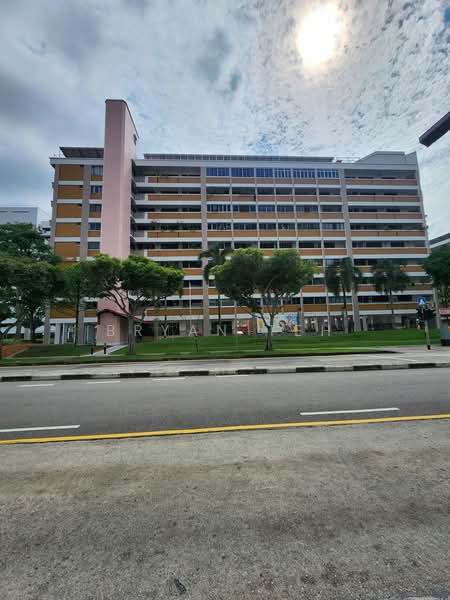 880 Tampines Avenue 8, 880 Tampines Avenue 8, 3 Bedrooms, 1,119 sqft, HDB Flat For Sale, by Bryan Teh, 500218094 - Exterior - PropertyGuru.com.sg