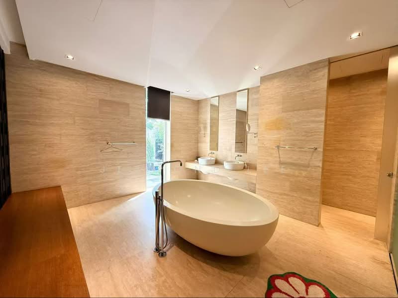 Waterfront Luxury Bungalow @ Sandy Island, Sentosa Cove, , 5 Bedrooms, 8,000 sqft, Bungalow House For Rent, by Jesmond Lee, 500218100 - Bathroom - PropertyGuru.com.sg