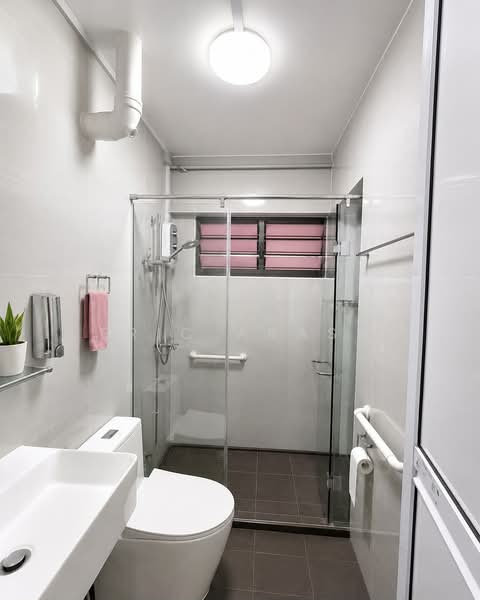 449 Sin Ming Avenue, 449 Sin Ming Avenue, 3 Bedrooms, 1,338 sqft, HDB Flat For Sale, by Eric Arasu, 500218109 - Bathroom - PropertyGuru.com.sg