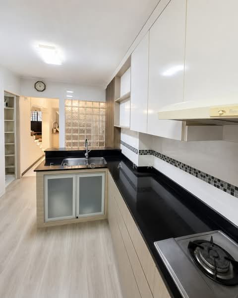 449 Sin Ming Avenue, 449 Sin Ming Avenue, 3 Bedrooms, 1,338 sqft, HDB Flat For Sale, by Eric Arasu, 500218109 - Kitchen - PropertyGuru.com.sg