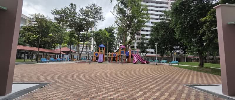 8 Bedok South Avenue 2, 8 Bedok South Avenue 2, 3 Bedrooms, 883 sqft, HDB Flat For Sale, by Joyyce Goh, 500218110 - Playground - PropertyGuru.com.sg