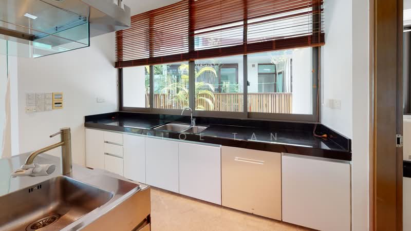 166 Ocean Drive, 166 Ocean Drive, 4 Bedrooms, 9,480 sqft, Detached House For Sale, by Chloe Tan, 500218116 - Kitchen - PropertyGuru.com.sg