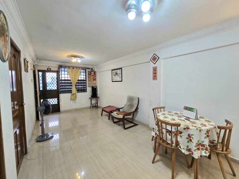 22 Sin Ming Road, 22 Sin Ming Road, 2 Bedrooms, 732 sqft, HDB Flat For Sale, by Jerry Phoey, 500218117 - Living Room - PropertyGuru.com.sg