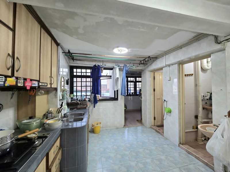 22 Sin Ming Road, 22 Sin Ming Road, 2 Bedrooms, 732 sqft, HDB Flat For Sale, by Jerry Phoey, 500218117 - Kitchen - PropertyGuru.com.sg