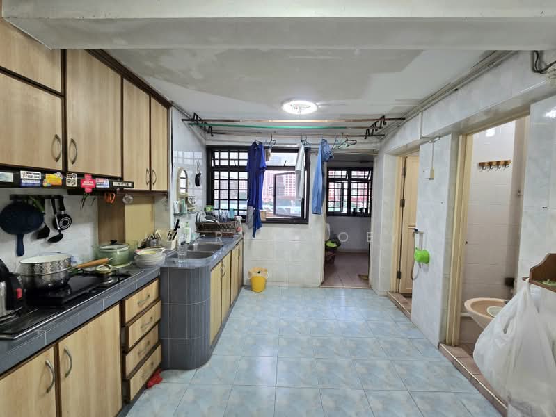 22 Sin Ming Road, 22 Sin Ming Road, 2 Bedrooms, 732 sqft, HDB Flat For Sale, by Jerry Phoey, 500218117 - Kitchen - PropertyGuru.com.sg