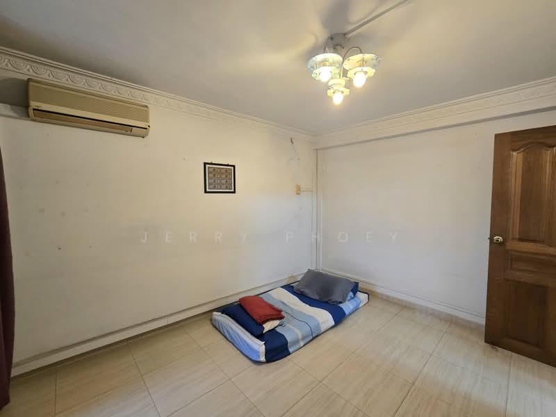 22 Sin Ming Road, 22 Sin Ming Road, 2 Bedrooms, 732 sqft, HDB Flat For Sale, by Jerry Phoey, 500218117 - Room 1 - PropertyGuru.com.sg