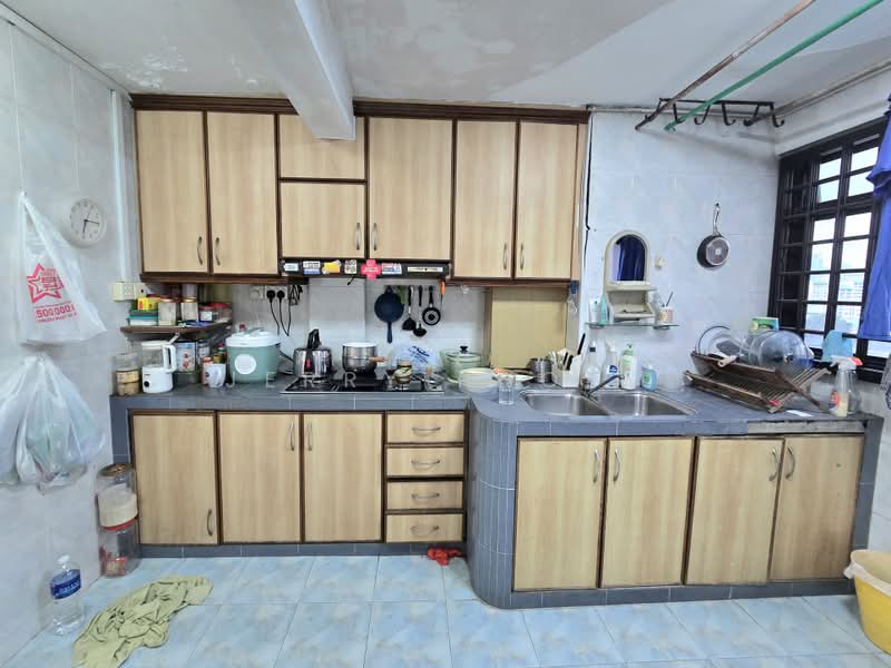 22 Sin Ming Road, 22 Sin Ming Road, 2 Bedrooms, 732 sqft, HDB Flat For Sale, by Jerry Phoey, 500218117 - Kitchen - PropertyGuru.com.sg