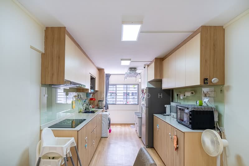 144 Tampines Street 12, 144 Tampines Street 12, 2 Bedrooms, 1,140 sqft, HDB Flat For Sale, by Alan Koh, 500218130 - Kitchen - PropertyGuru.com.sg