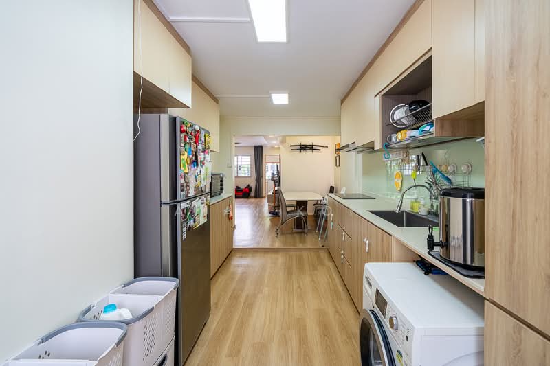 144 Tampines Street 12, 144 Tampines Street 12, 2 Bedrooms, 1,140 sqft, HDB Flat For Sale, by Alan Koh, 500218130 - Kitchen - PropertyGuru.com.sg