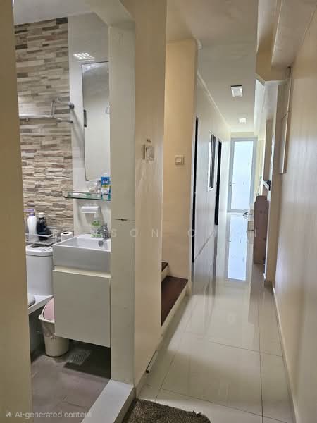 Thomson Garden Estate, Sin Ming Road, 5 Bedrooms, 2,500 sqft, Terraced House For Sale, by Benson Chan, 500218131 - Bathroom - PropertyGuru.com.sg