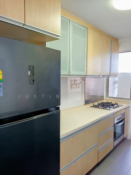 The Parc Condominium, 3 West Coast Walk, 3 Bedrooms, 1,292 sqft, Condominium For Rent, by Justin Chong, 500218145 - Kitchen - PropertyGuru.com.sg