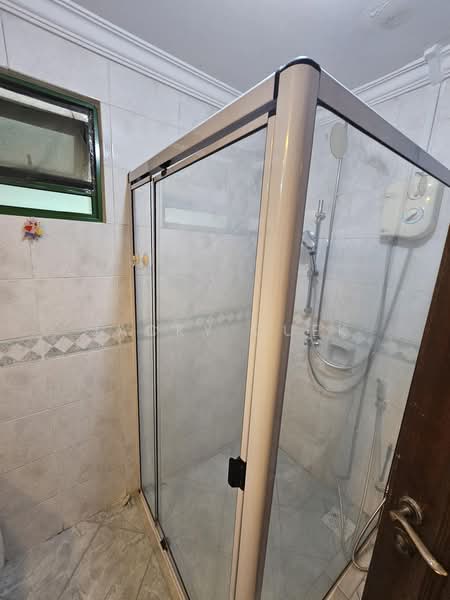 St Michael's Place, 1 Jalan Taman, Room Rental, 90 sqft, Condominium For Rent, by Jacky Quek, 500218152 - Bathroom - PropertyGuru.com.sg