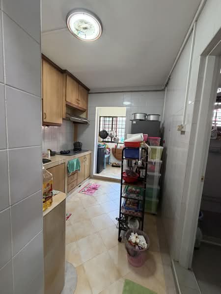 485A Choa Chu Kang Avenue 5, 485A Choa Chu Kang Avenue 5, 3 Bedrooms, 1,089 sqft, HDB Flat For Sale, by P N Samy, 500218154 - Kitchen - PropertyGuru.com.sg