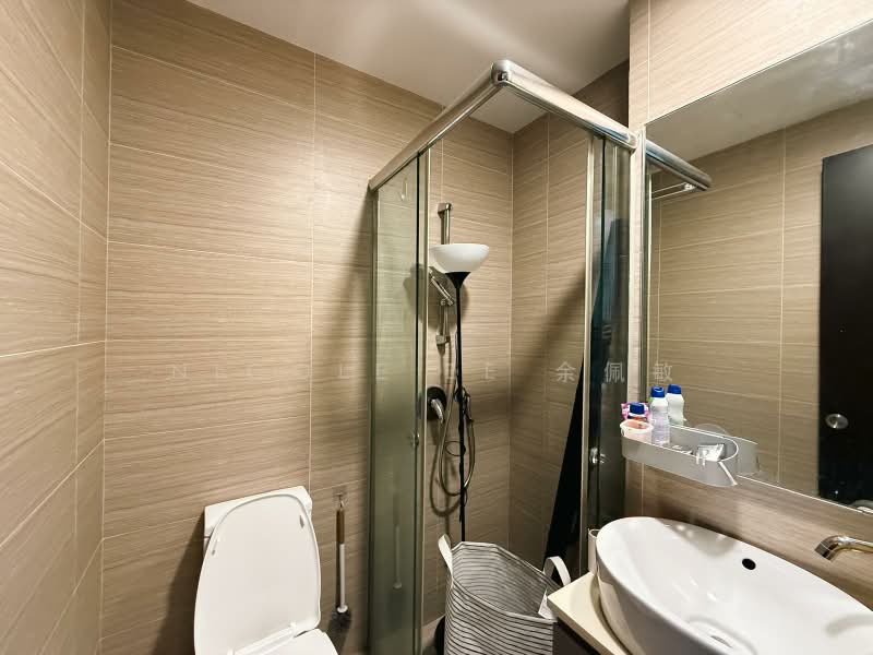 Guillemard Suites, 213 Guillemard Road, 1 Bedroom, 484 sqft, Apartment For Sale, by Nicole Ee 余佩敏, 500218158 - Bathroom - PropertyGuru.com.sg