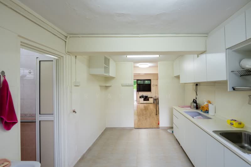 234 Lorong 8 Toa Payoh, 234 Lorong 8 Toa Payoh, 3 Bedrooms, 700 sqft, HDB Flat For Sale, by Bryan Goh, 500218162 - Kitchen - PropertyGuru.com.sg