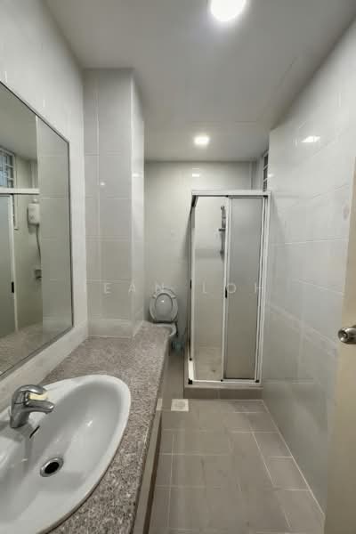 Loyang Gardens, 61 - 61B Jalan Loyang Besar, Room Rental, 150 sqft, Condominium For Rent, by Jean Loh, 500218172 - Bathroom - PropertyGuru.com.sg