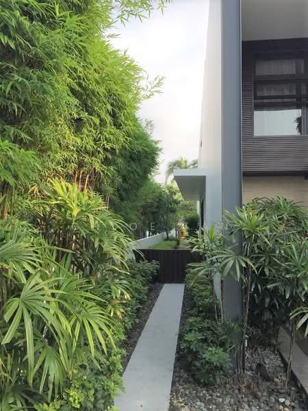 77 Ocean Drive, 77 Ocean Drive, 7 Bedrooms, 11,200 sqft, Detached House For Sale, by Chloe Tan, 500218183 - Exterior - PropertyGuru.com.sg