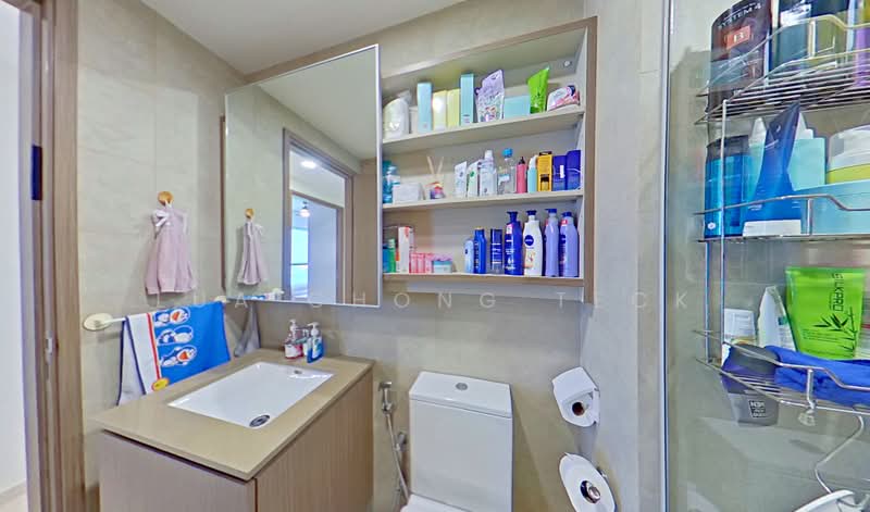Seaside Residences, 16 Siglap Link, 4 Bedrooms, 1,733 sqft, Apartment For Sale, by Lua Chong Teck, 500218189 - Bathroom - PropertyGuru.com.sg