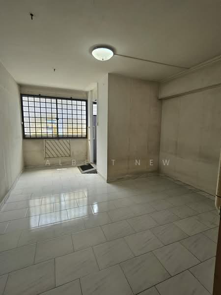 119 Teck Whye Lane, 119 Teck Whye Lane, 3 Bedrooms, 1,119 sqft, HDB Flat For Sale, by Albert New, 500218195 - Master Bedroom - PropertyGuru.com.sg
