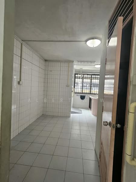 119 Teck Whye Lane, 119 Teck Whye Lane, 3 Bedrooms, 1,119 sqft, HDB Flat For Sale, by Albert New, 500218195 - Kitchen - PropertyGuru.com.sg