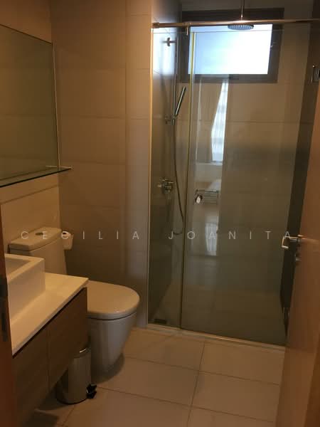 Centro Residences, 59 Ang Mo Kio Avenue 8, 2 Bedrooms, 818 sqft, Condominium For Sale, by Cecilia Joanita, 500218203 - Bathroom - PropertyGuru.com.sg